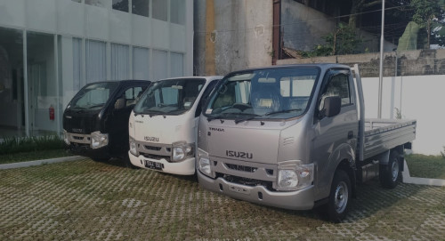 Sales isuzu cimahi